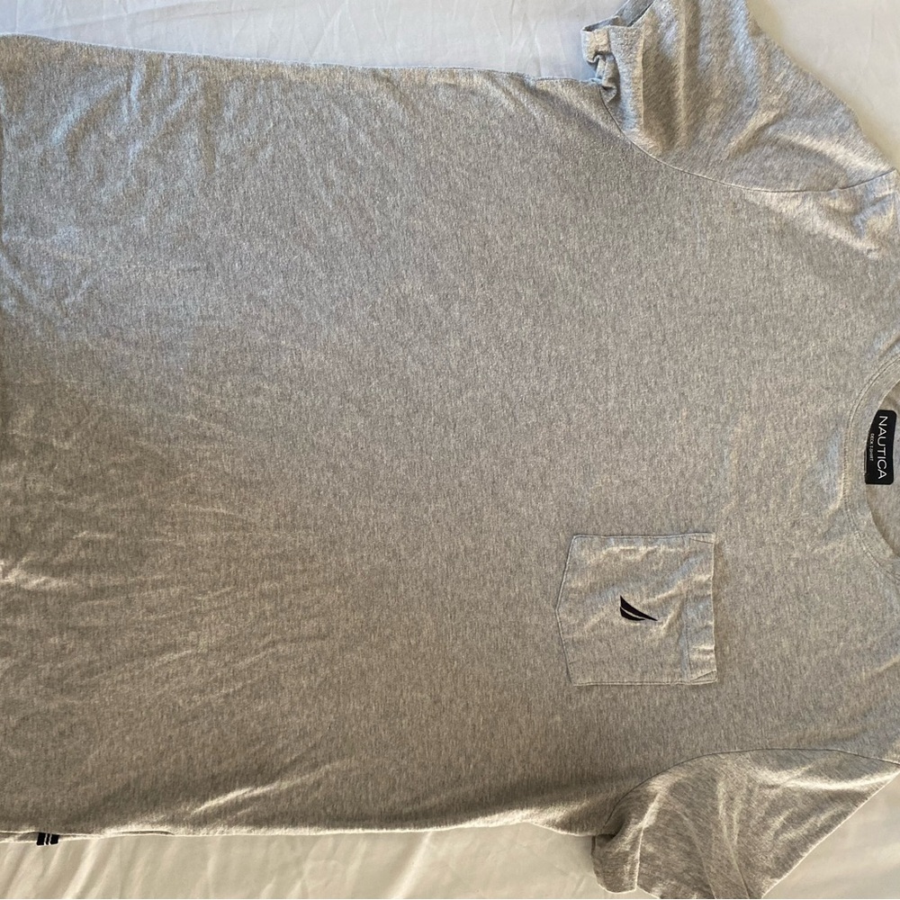 Nautica Men's Gray T-Shirt